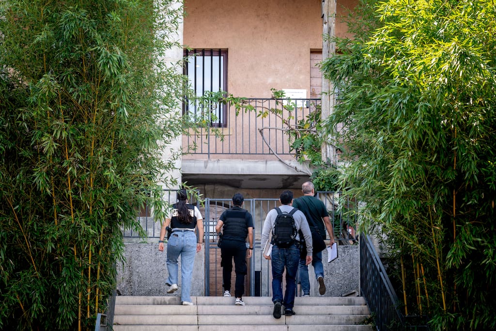 薩爾納亞在家門口網路直播傳福音時被殺。（翻攝自FB@SOS Chretiens d'Orient）